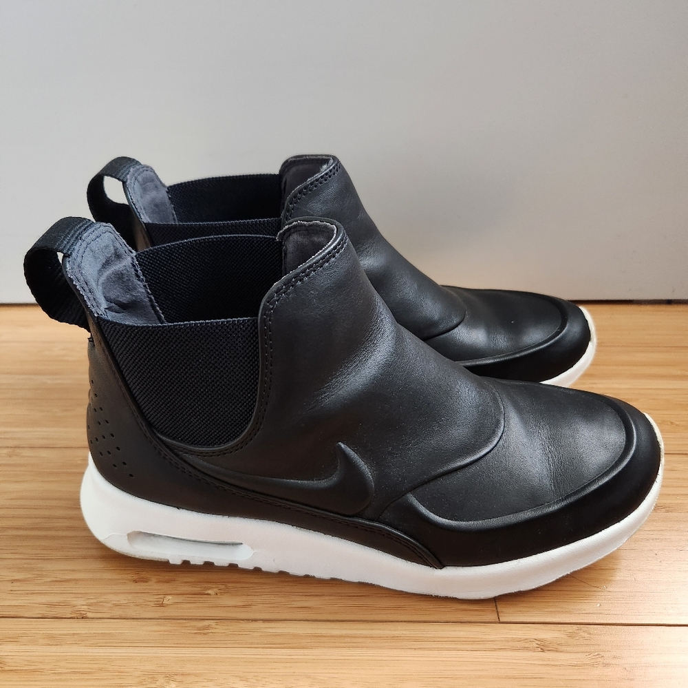 NIKE Women's Air Max Thea Mid Casual High Top Slip-On Sneaker Size 7.5